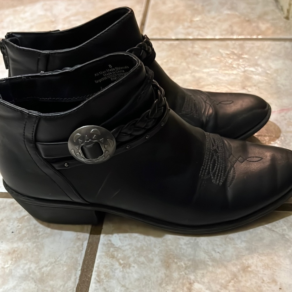 Western style black ankle booties